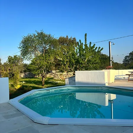Trullo Pietra Madre Noci